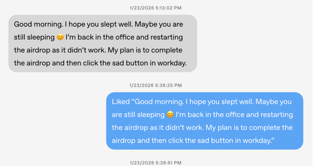 Messages iMessages échangés entre Chang Liu (en bleu) et des employés d'Apple. Chang, dont le dernier jour chez Apple était le 22 janvier 2026, est sollicité par ses anciens collègues pour les aider à retrouver des fichiers et des informations utiles à leur travail chez Apple Messages iMessages échangés entre Chang Liu (en bleu) et des employés d'Apple. Chang, dont le dernier jour chez Apple était le 22 janvier 2026, est sollicité par ses anciens collègues pour les aider à retrouver des fichiers et des informations utiles à leur travail chez Apple