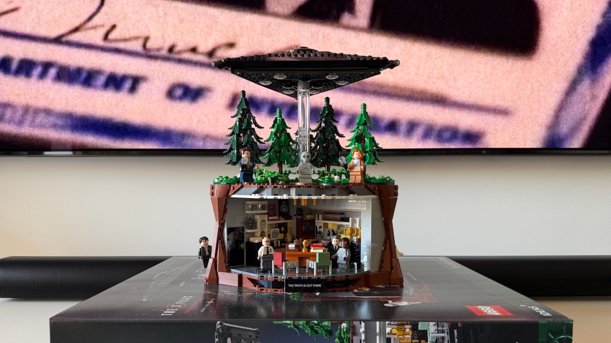 Lego X-Files // Source : Maxime Claudel pour Numerama Lego X-Files // Source : Maxime Claudel pour Numerama
