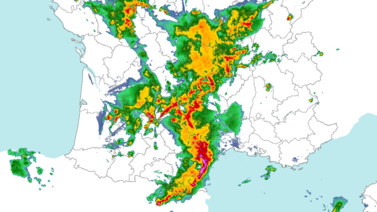 Suivi des orages en temps réel (à 18h15). // Source : Capture d'écran Keraunos
