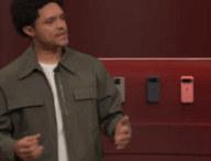 Trevor Noah à la conférence Pixel 11. // Source : Google